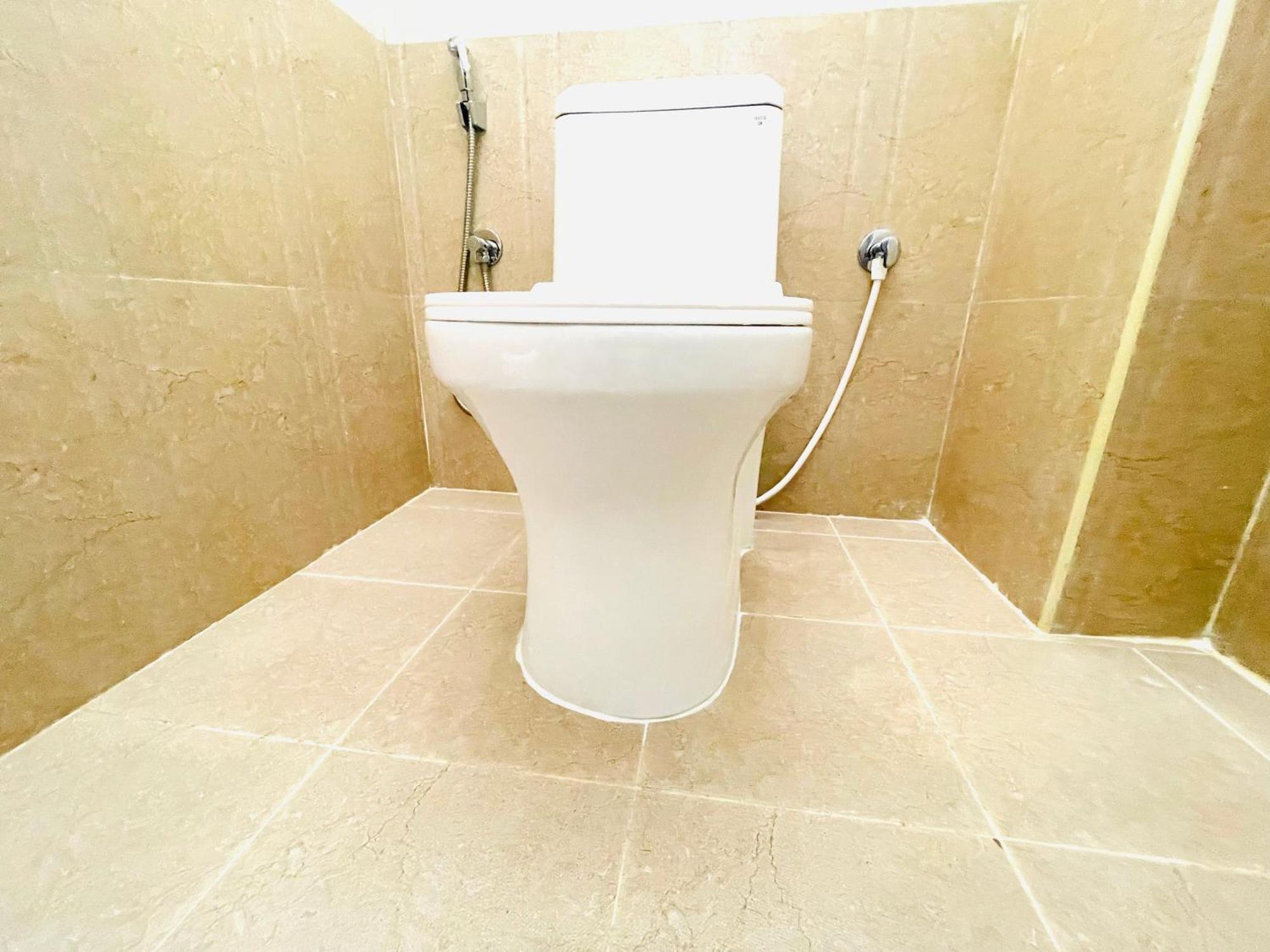 Pearl Stays, Tirupati - Very Convenient For The People Coming From Bangalore And Chennai - You Can Skip City Traffic While Reaching Any Temple In Tirupati - Covered Parking - 24Hrs Front Desk And Hot Water - Free Wifi - Flexible Checkin-In Check-Out Exterior photo