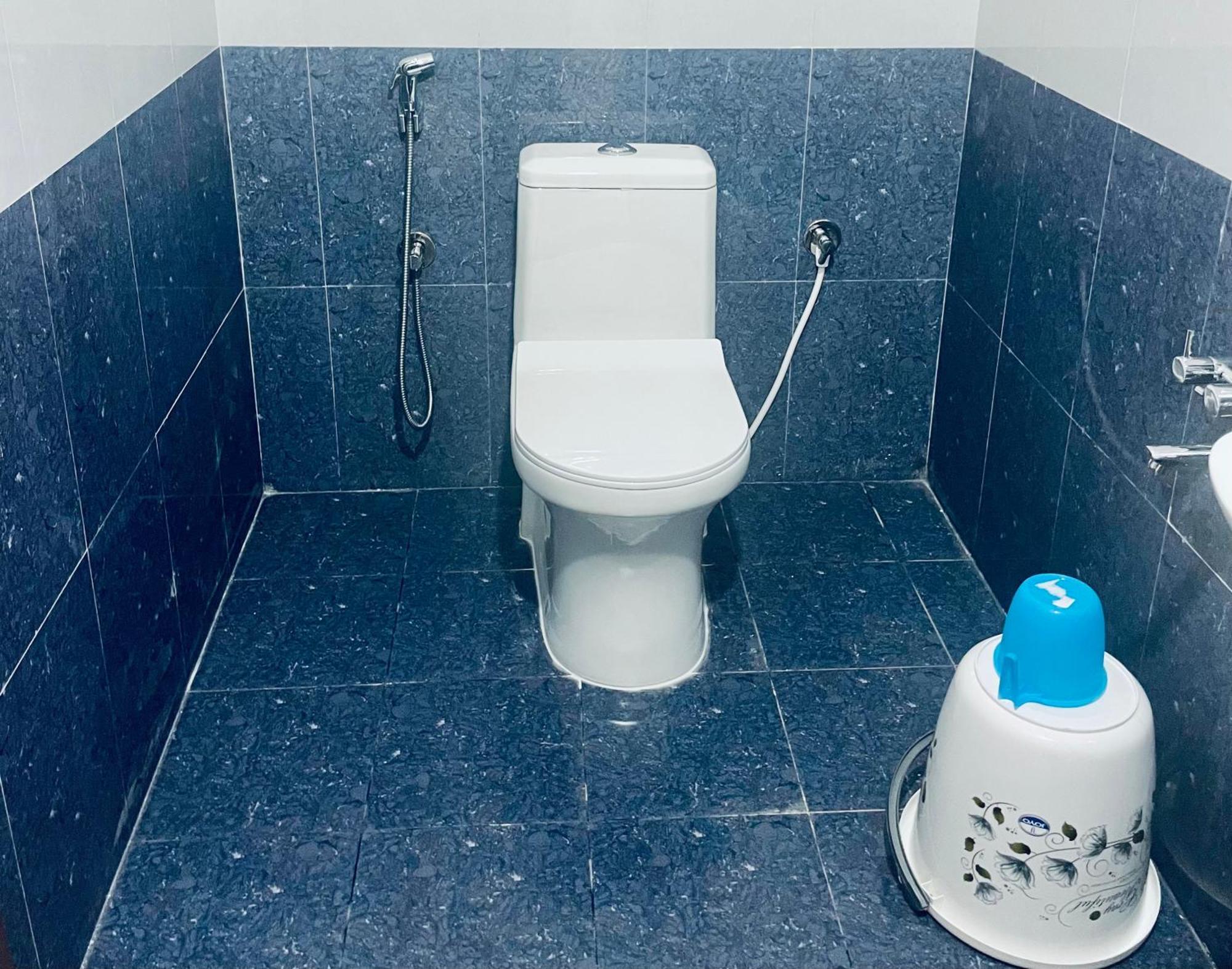 Pearl Stays, Tirupati - Very Convenient For The People Coming From Bangalore And Chennai - You Can Skip City Traffic While Reaching Any Temple In Tirupati - Covered Parking - 24Hrs Front Desk And Hot Water - Free Wifi - Flexible Checkin-In Check-Out Exterior photo